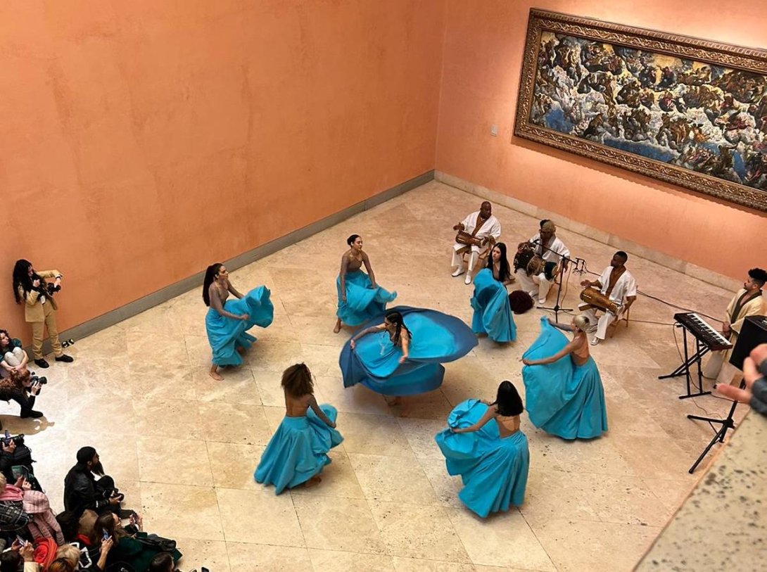 Performace “Volver a Nacer” , de Alejandra Glez.