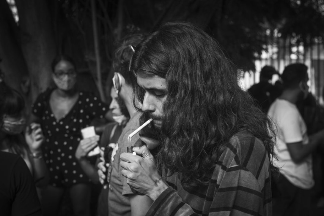 Periodista cubano Mauricio Mendoza el día 27N, ante el Ministerio de Cultura de Cuba.