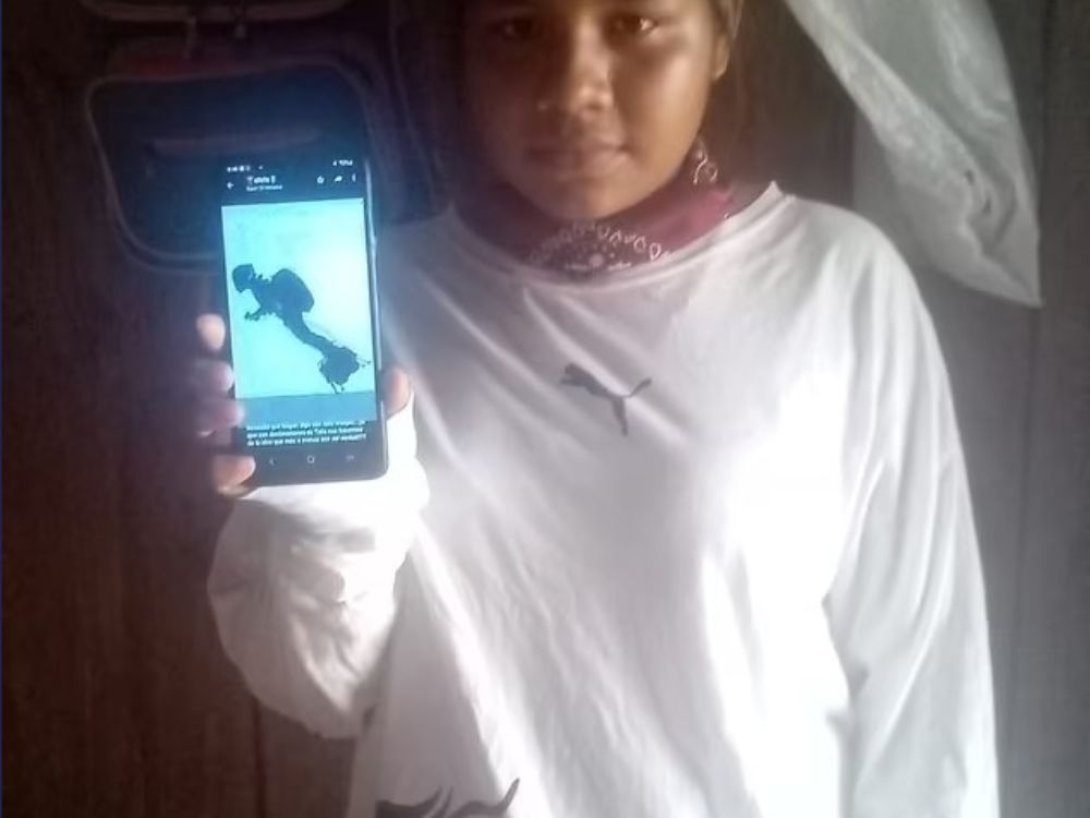 Niña peruana muestra foto de supuestos extraterrestre