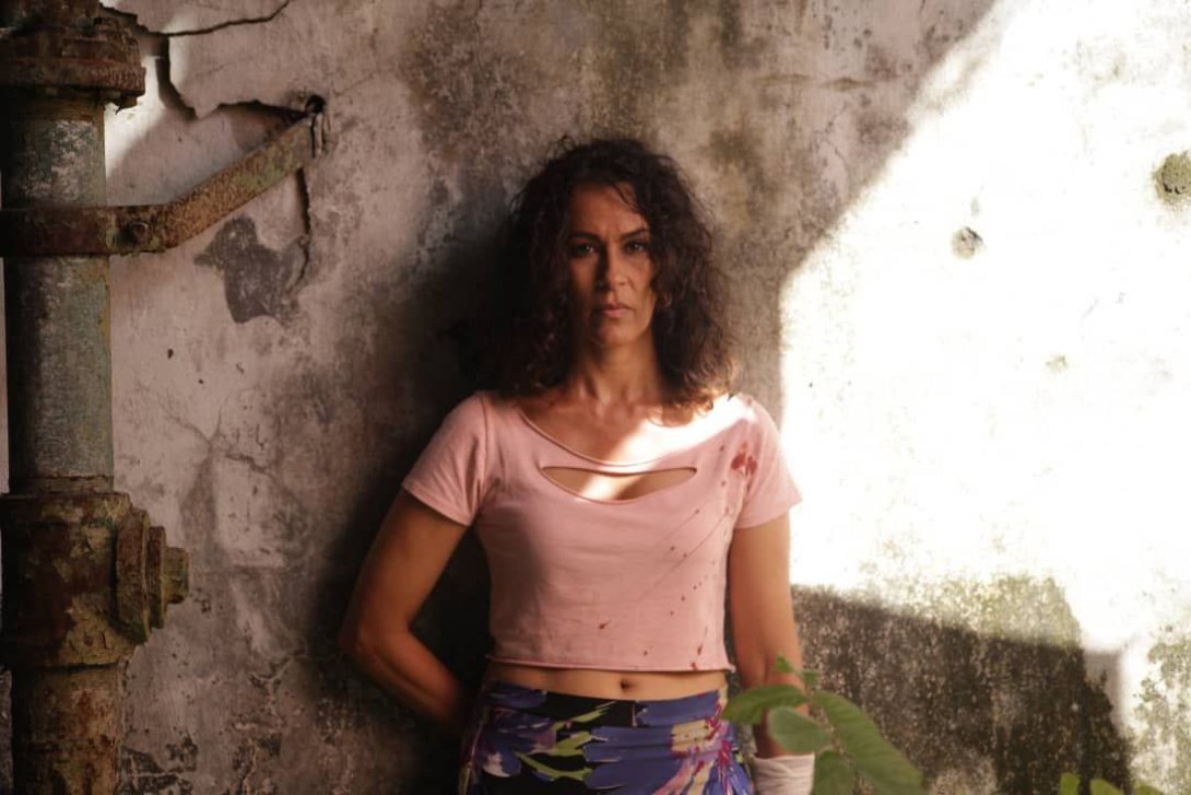 Lola Amores en "La mujer salvaje".