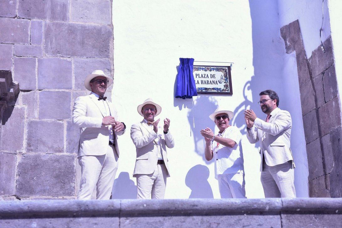 Plaza de La Habana en Santa Cruz de la Palma, Islas Canarias, España, durante el Carnaval de Los Indianos.