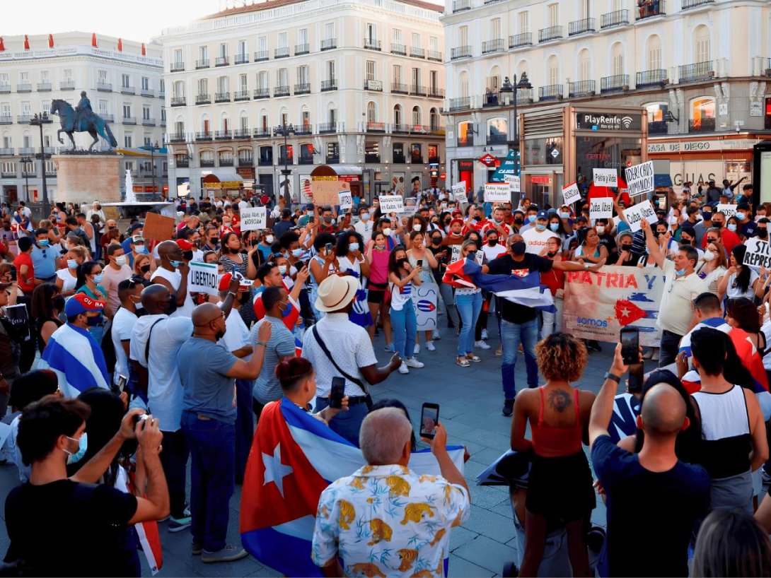 Concentración de cubanos en la Puerta del Sol, Madrid: Foto: RTVE. 