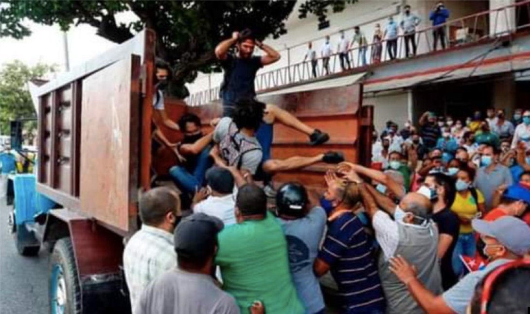 Represión contra artistas el 11J