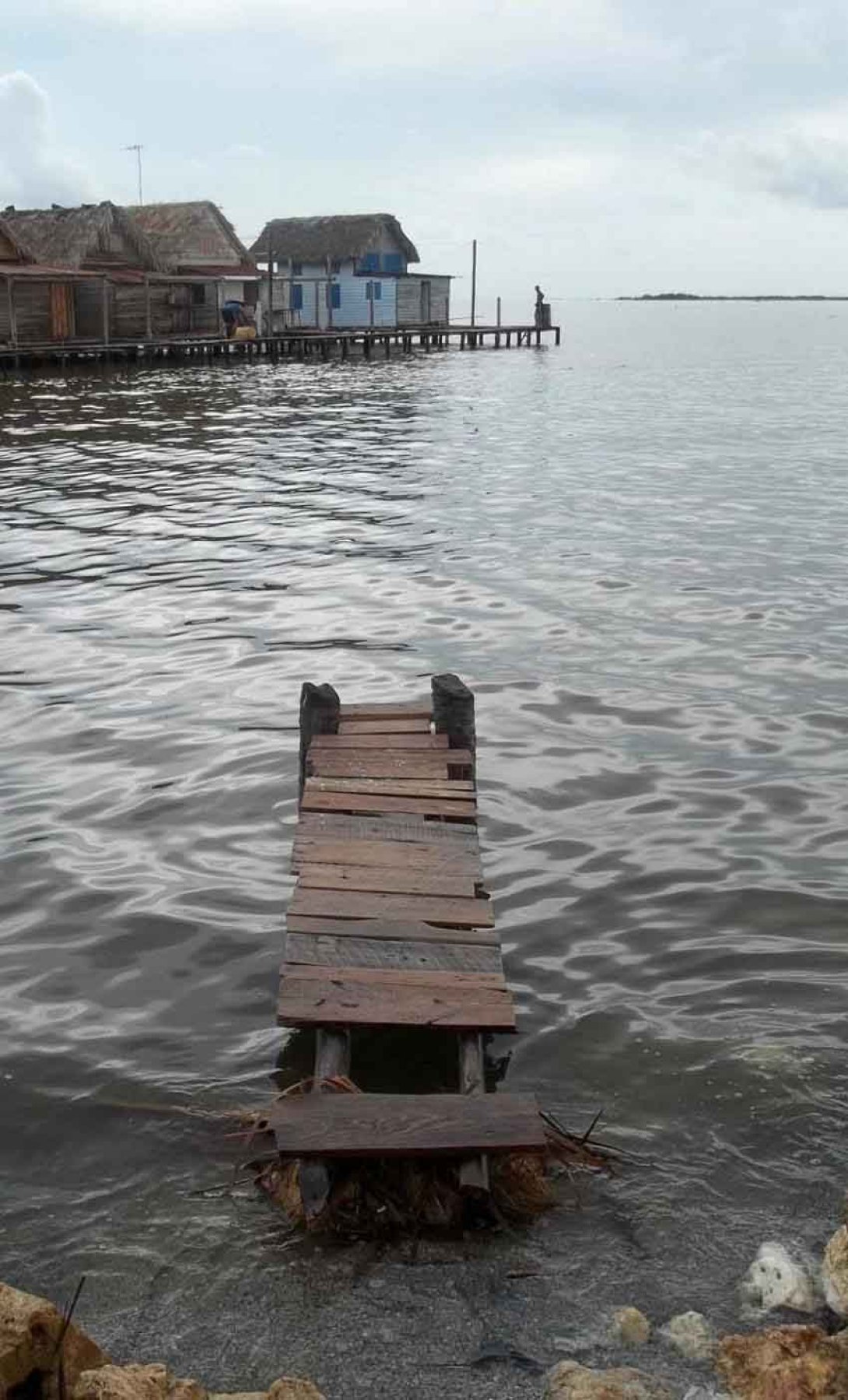 Muelle roto. Foto de Francis Sánchez