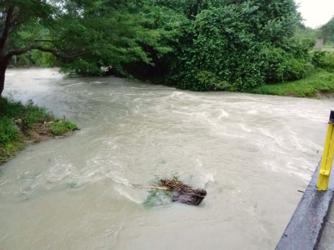 Crecida del río Bano, en Guantánamo, provocada por el huracán Melissa (2025).