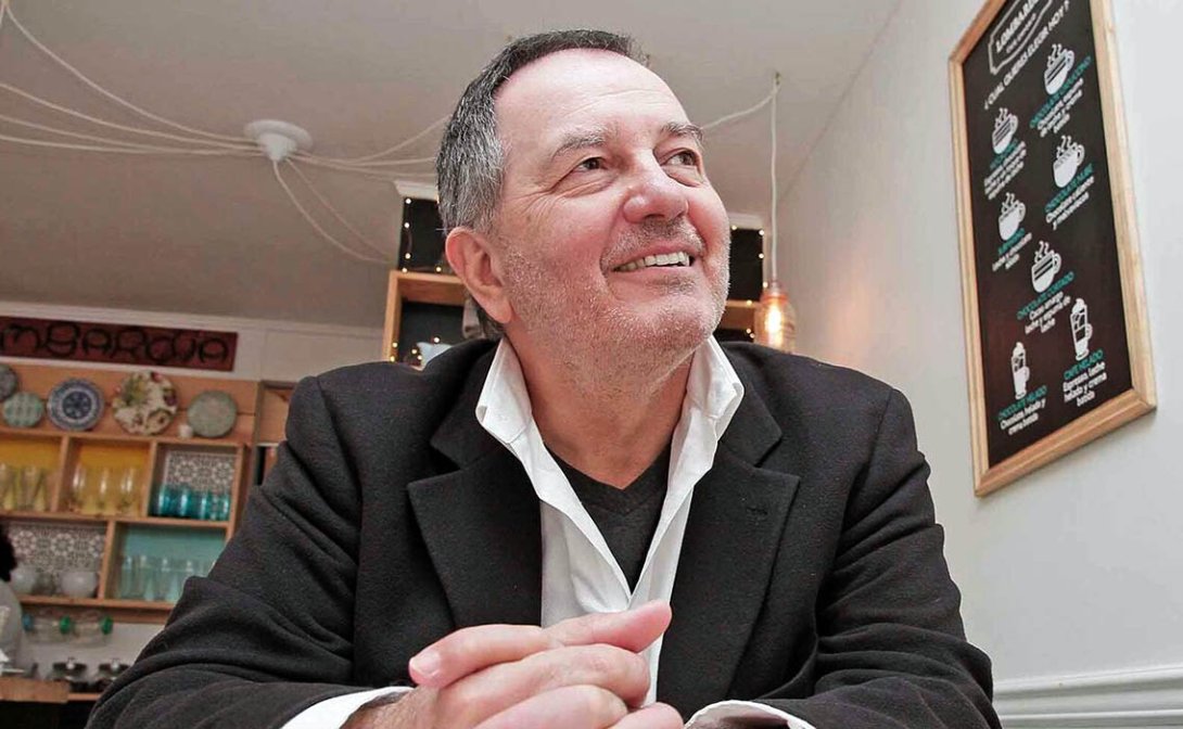 Roberto Ampuero. Foto: Carolina Echagüe