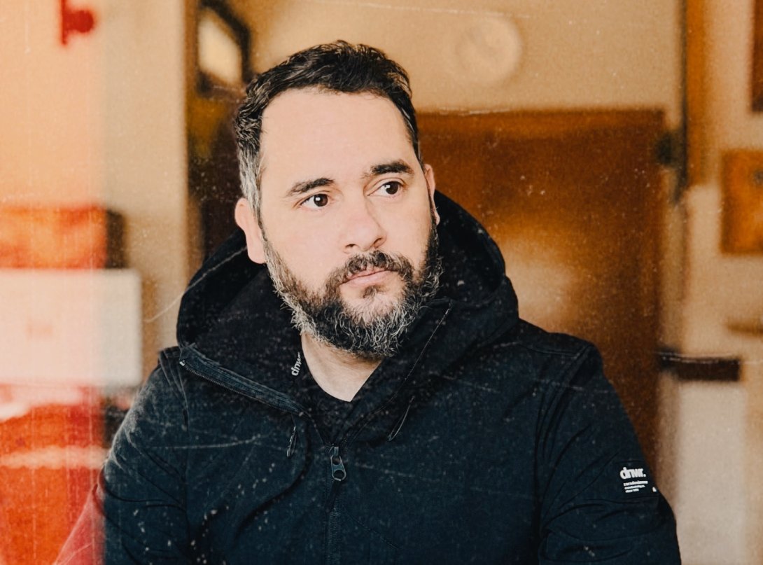 El dramaturgo cubano Roger Fariñas Montano.