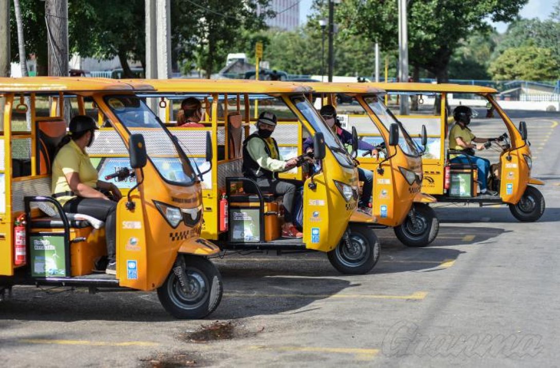 Tricilos eléctricos en Cuba.