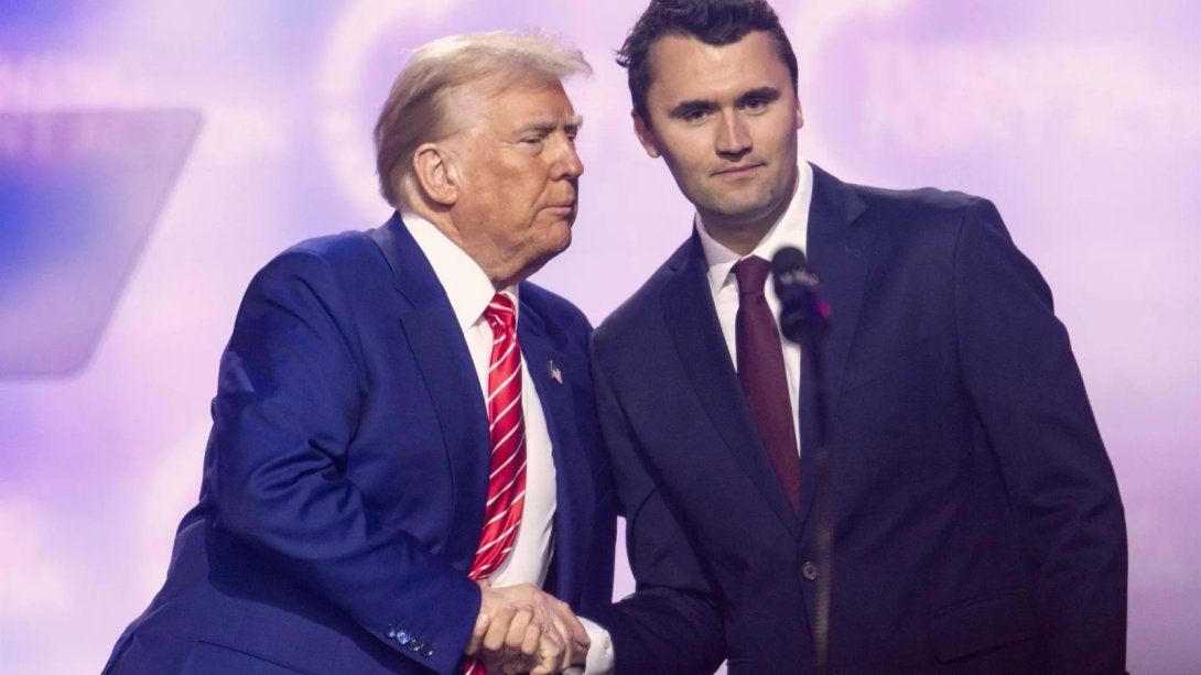 Donald Trump y Charlie Kirk durante AmericaFest 2024, en Phoenix, Arizona (diciembre de 2024). Foto: Europa Press.