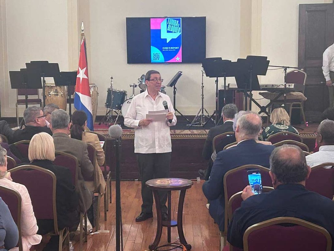 Bruno Rodríguez Parrilla en el V Encuentro de Cubanos en EEUU, en Nueva York, 21 de septiembre de 2024.