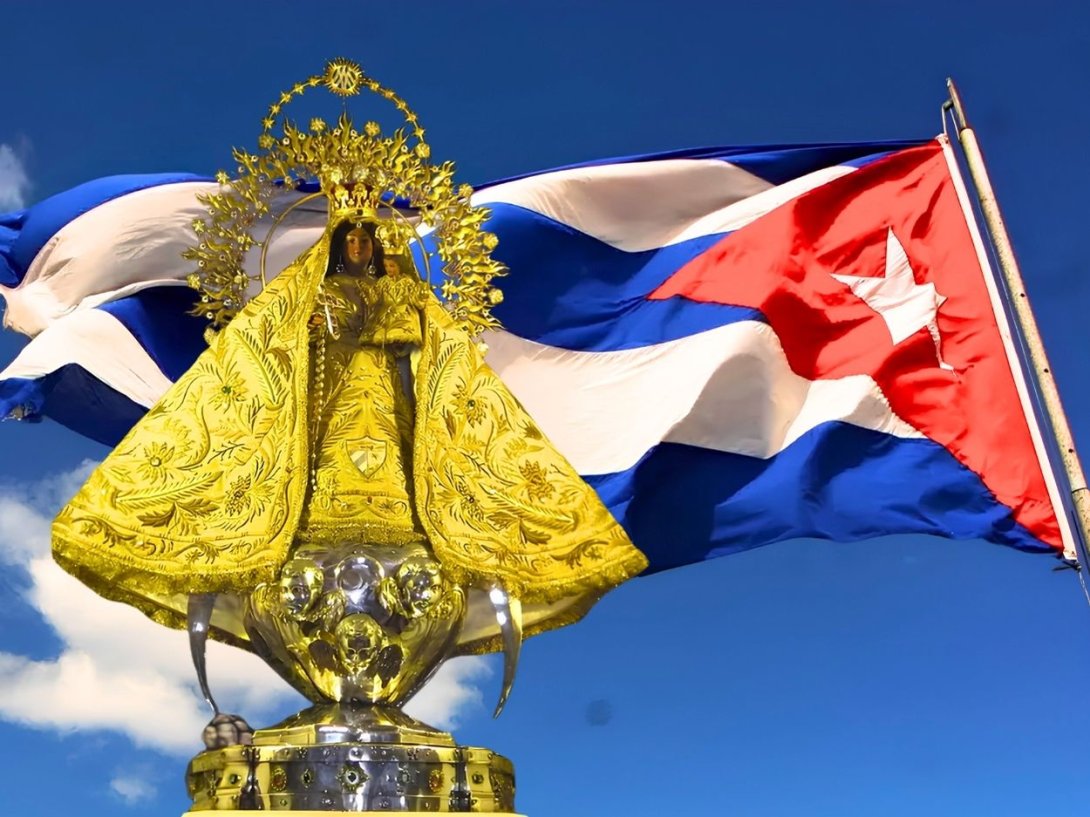 Virgen de la Caridad del Cobre y bandera cubana.