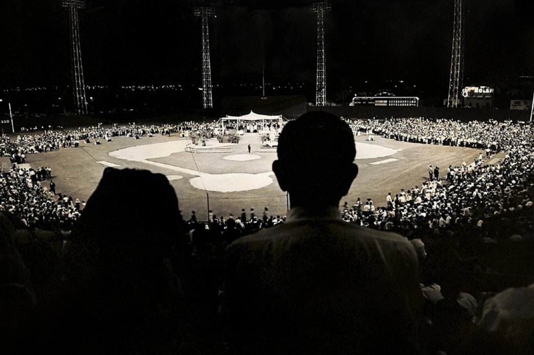 Misa a la Virgen de la Caridad en el Miami Stadium, Estados Unidos (8 de septiembre de 1961).