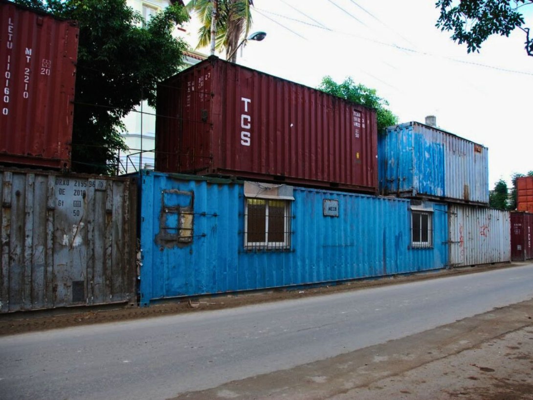 Viviendas fabricadas con contenedores marítimos en Cuba