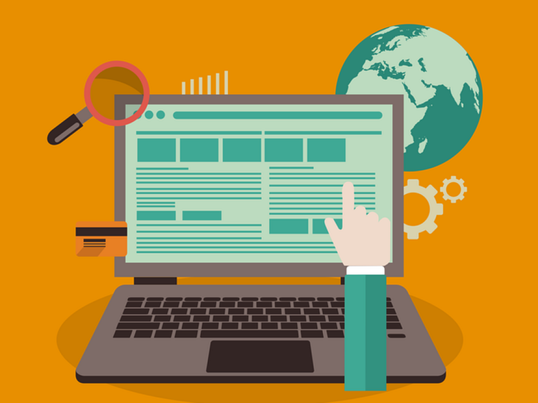 Computadora y datos alrededor.