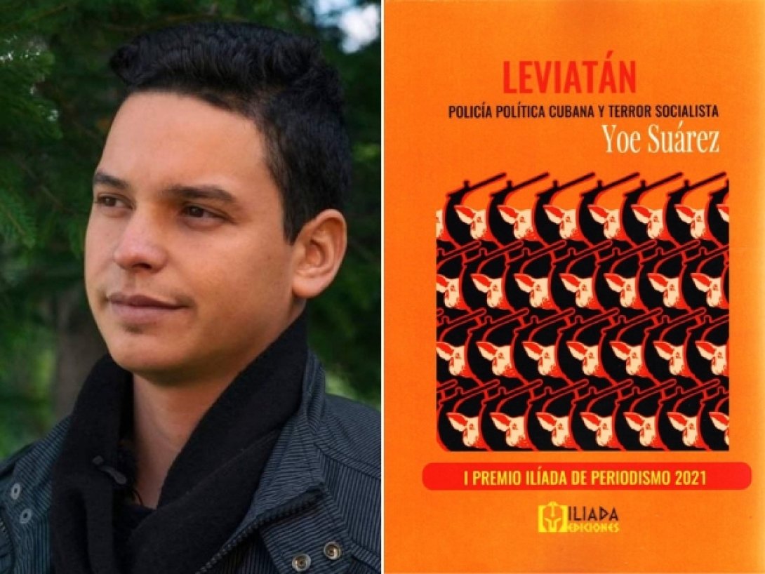 El periodista y escritor Yoe Suárez, junto a la portada de su libro "Leviatán. Policía política cubana y terror socialista"