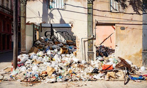 Un basurero en La Habana Vieja.