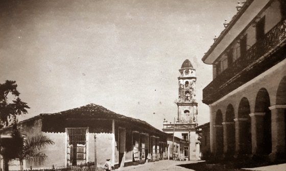 Torre de Trinidad (foto antigua).