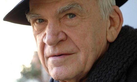 Retrato de Milan Kundera.