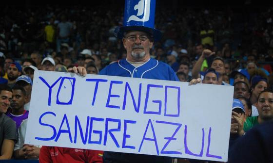 Yo tengo sangre azul - cartel de un aficionado al béisball