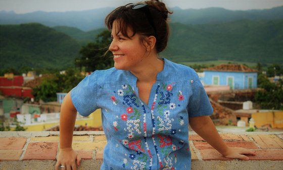 Poeta Katherine Bisquet.