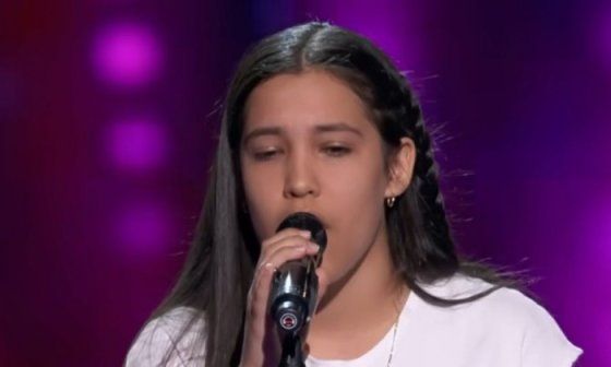 Niña cubana Dayana Riverón en La Voz Kids.