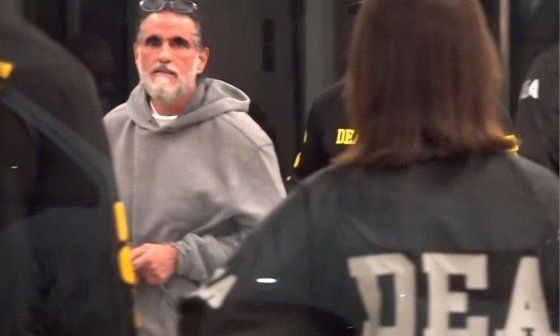 Empresario colombiano Alex Saab deportado por Venezuela a EUA para ser juzgado (mayo de 2026).