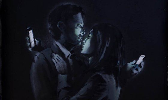 Banksy: "Los amantes del móvil" (2014), fragmento.
