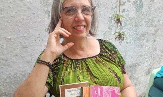 La poeta Bertha Caluff