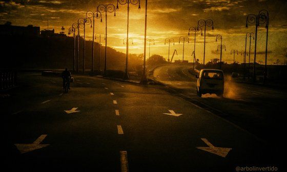 Carretera de La Habana, autos, amanecer, Cuba