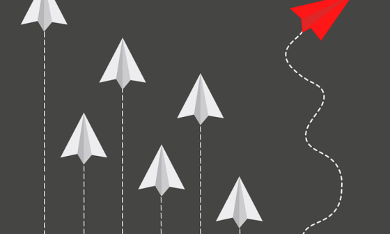 Cohetes de papel: uno toma una trayectoria distinta a la mayoría.