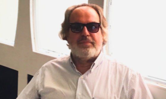 El poeta, narrador y editor cubano Felipe Lázaro.