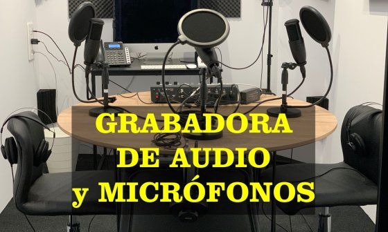 Grabadora de audio y micrófonos. Estudio de radio