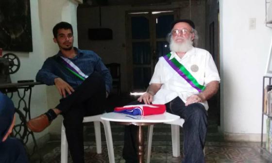 Mario Félix y Rafael Almanza, durante la presentación del poemario "Corolarios".