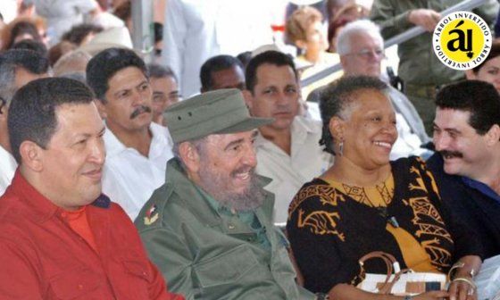 Nancy Morejón junto a Fidel Castro, Hugo Chávez e Iroel Sánchez.