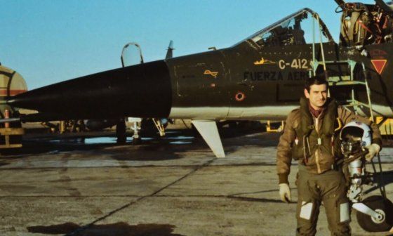 Piloto argentino durante la guerra de las Malvinas (1982). 