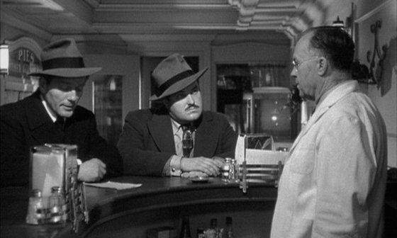 "Los asesinos" ("The Killers"), dirigida por Robert Siodmak (1946), primera adaptación cinematográfica del cuento homónimo de Ernest Hemingway. Fotograma.