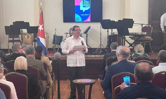 Bruno Rodríguez Parrilla en el V Encuentro de Cubanos en EEUU, en Nueva York, 21 de septiembre de 2024.