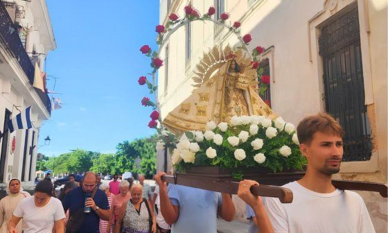 La Virgen de la Caridad del Cobre recorre las calles de La Habana Vieja (septiembre de 2026). Foto cortesía de Roberto Erick Marrero.