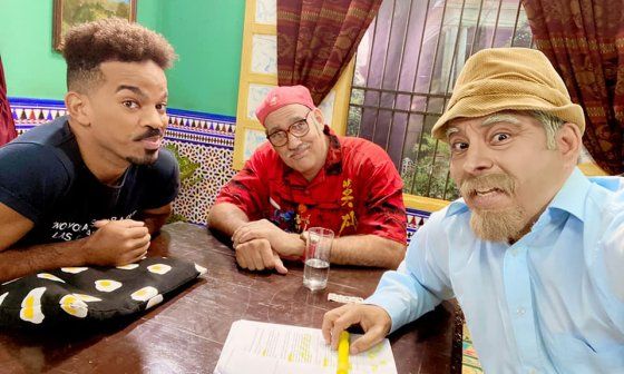 De izquierda a derecha, Marlon Pijuán, Mario Luis Sardiñas y Luis Silva, actores de "Vivir del cuento".