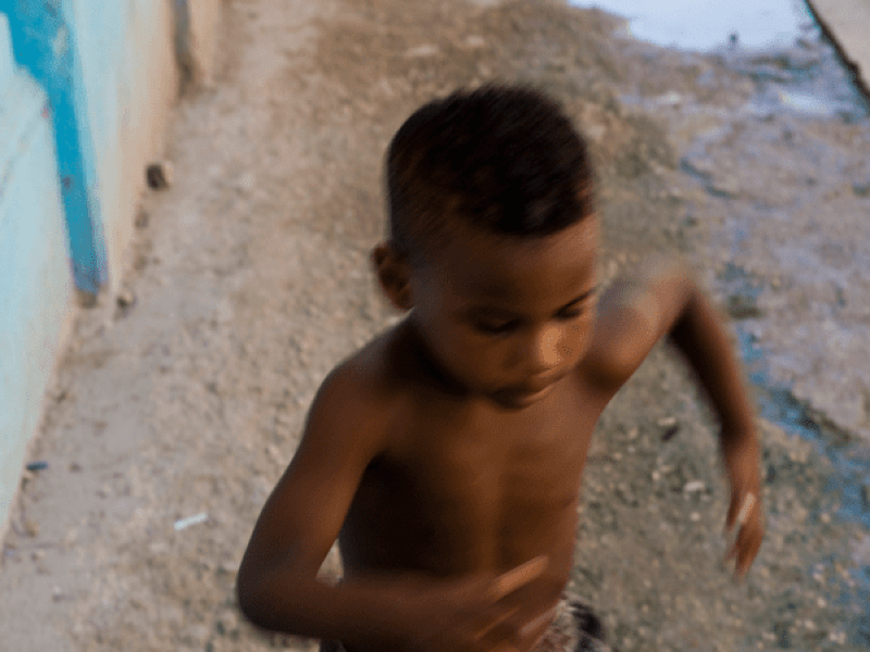 Niño corriendo. 