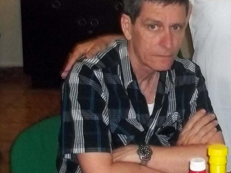 El poeta Raúl Tápanes