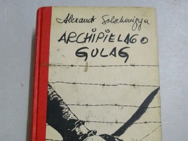 Portada de "Archipiélago Gulag", de Aleksandr Solzhenitsyn.