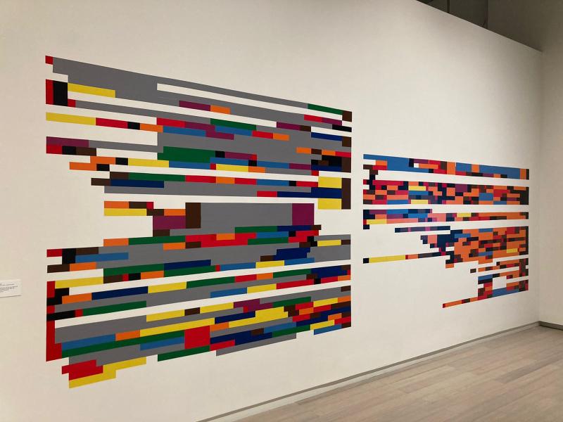 Vista de la exposición "Sin Autorización: Contemporary Cuban Art". Obra "Siempre hay gente que me dice eso" de Celia-Yunior