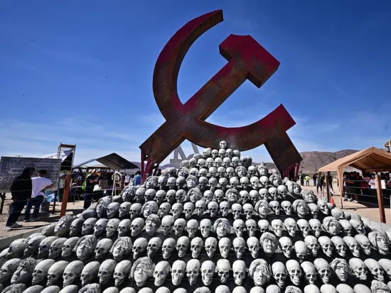 Monumento a las víctimas del Comunismo en el Desierto de Mojave, en California.